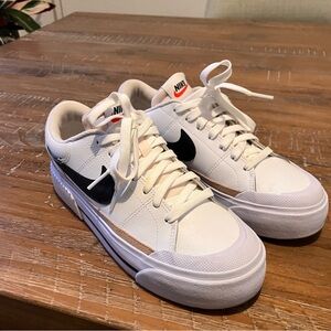 Nike Legacy Lift Sz 7.5